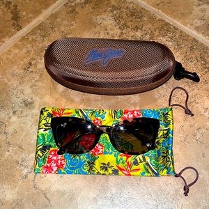 Women’s Maui Jim black/brown sunglasses
